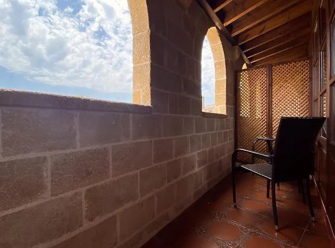 S.nikolis' Historic Boutique