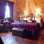 S.nikolis' Historic Boutique Hotel