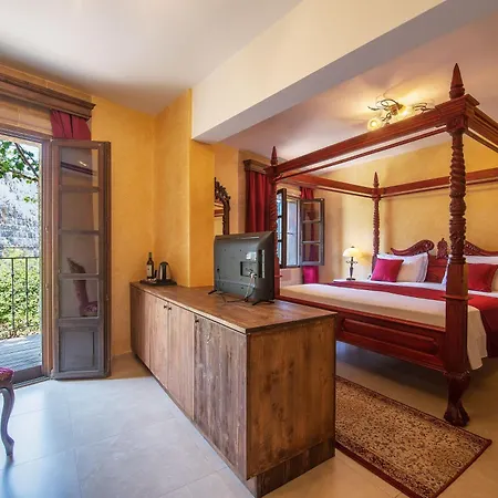S.nikolis' Historic Boutique 4* עיר רודוס