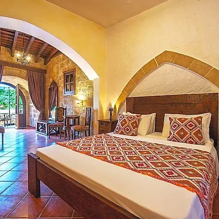 S.nikolis' Historic Boutique Hotel 4*