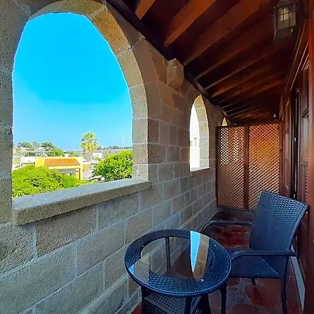 S.nikolis' Historic Boutique Hotel