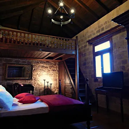 S.nikolis' Historic Boutique