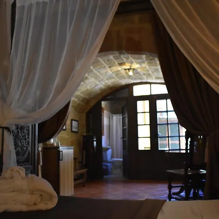 S.nikolis' Historic Boutique 호텔 4*