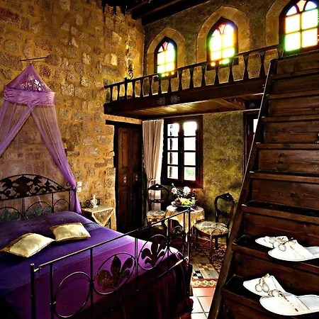 S.nikolis' Historic Boutique Отель 4*