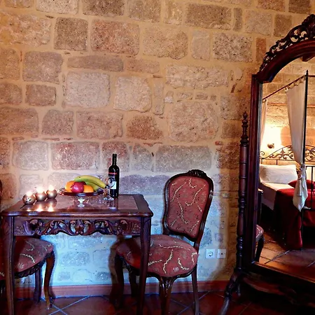 S.nikolis' Historic Boutique