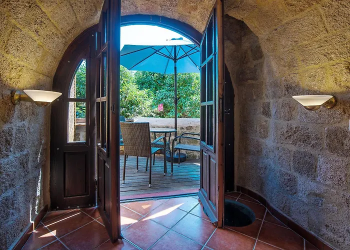 S.nikolis' Historic Boutique Otel 4*