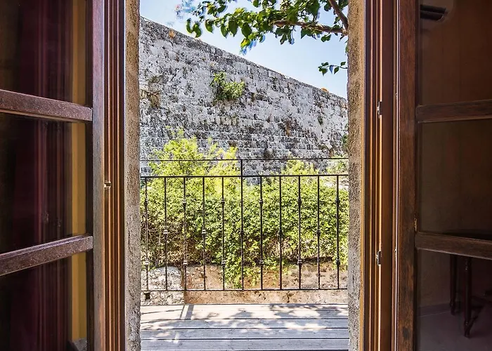 فندق S.nikolis' Historic Boutique 4*