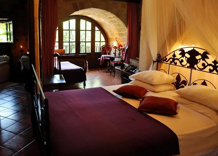 S.nikolis' Historic Boutique فندق 4*