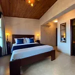 S.nikolis' Historic Boutique Hotel
