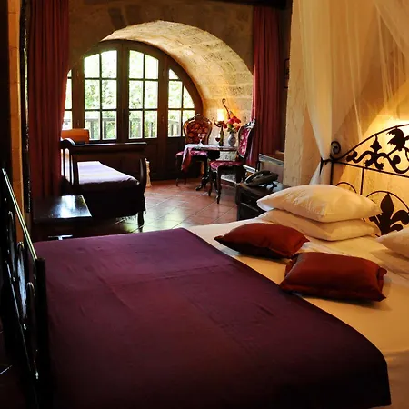 S.nikolis' Historic Boutique Otel 4*